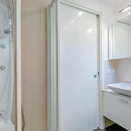 Beautiful Apartment In Magliolo With Outdoor Swimming Pool, Sauna And 1 Bedrooms Apartment *