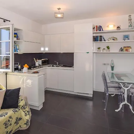 Beautiful Apartment In Magliolo With Outdoor Swimming Pool, Sauna And 1 Bedrooms Magliolo