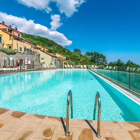 Apartamento Beautiful Apartment In Magliolo With Outdoor Swimming Pool, Sauna And 1 Bedrooms Magliolo